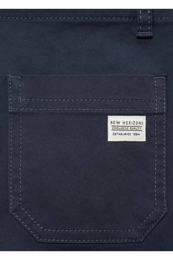 Straight leg cargo pants - 5