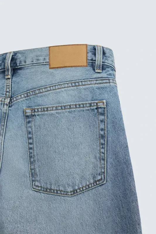 STRAIGHT LEG JEAN-FADED BLUE - 4