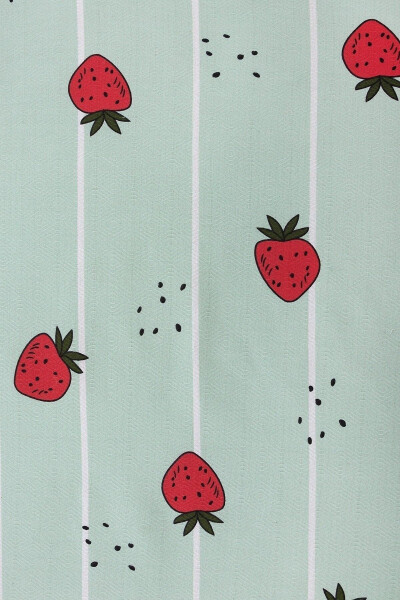 Strawberry Pattern Double Bedspread 200 X 230 - 3