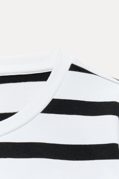 STRETCH CROP T-SHIRT Black / White - 8