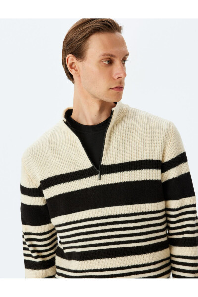 Striped Boxy Half-Zip Knitted Pullover - 1