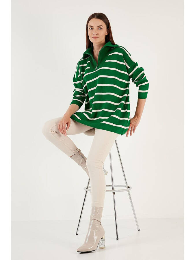 Striped Half-Zip Oversized Knit Sweater 4616080 - 9