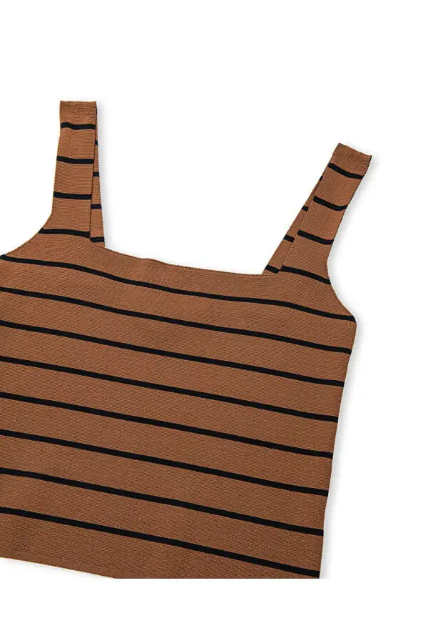 Striped pattern knitwear - 4