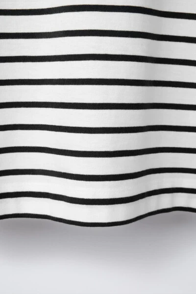 Striped T-shirt - 4