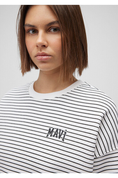 Striped White Sweatshirt with Logo Print 1s10100-85386 - 11