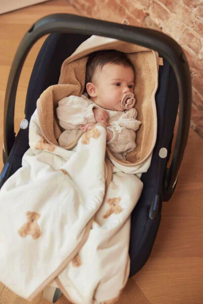 Stroller Compatible Double-Sided Fleece Wellsoft Swaddle Blanket & Wrap - MUUTOS