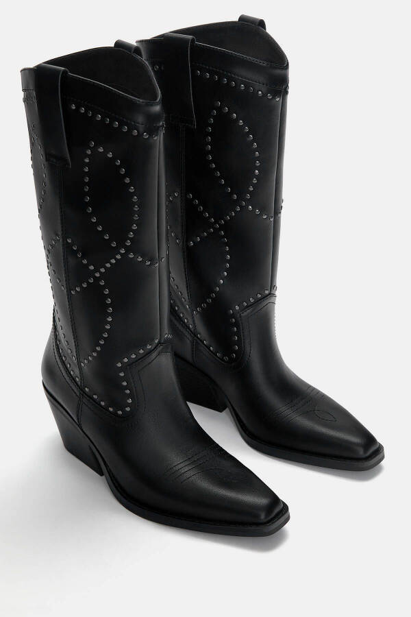 Studded cowboy boot - 4