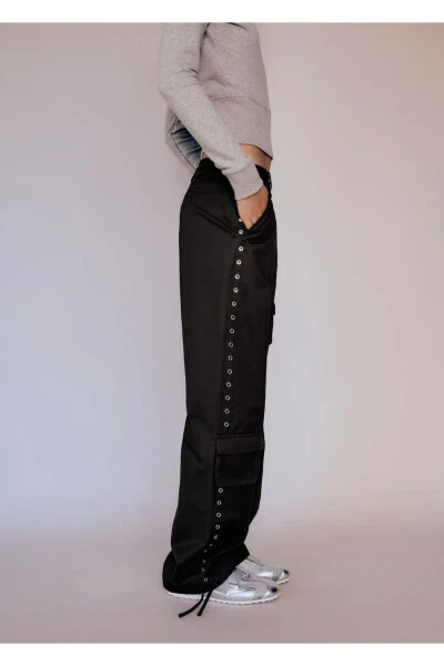 Studded Parachute Pants - MANGO
