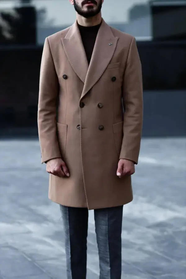 Stylish double-breasted men's coat - wool and polyester blend. - 2