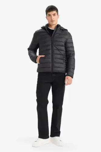 Su İtici Slim Fit Dar Kesim İç Cep Detaylı Kapüşonlu Fermuarlı Cepli Şişme Mont-Siyah - DEFACTO (1)