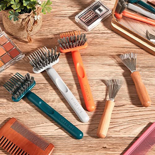 Suclain 5 Pcs Hairbrush Cleaner Tool Comb Set Mini Hairbrush Dirt Remover with Metal Wire Rake 2 in 1 Comb Cleaner for Removing Hair Dust Home and Salon Use - 7