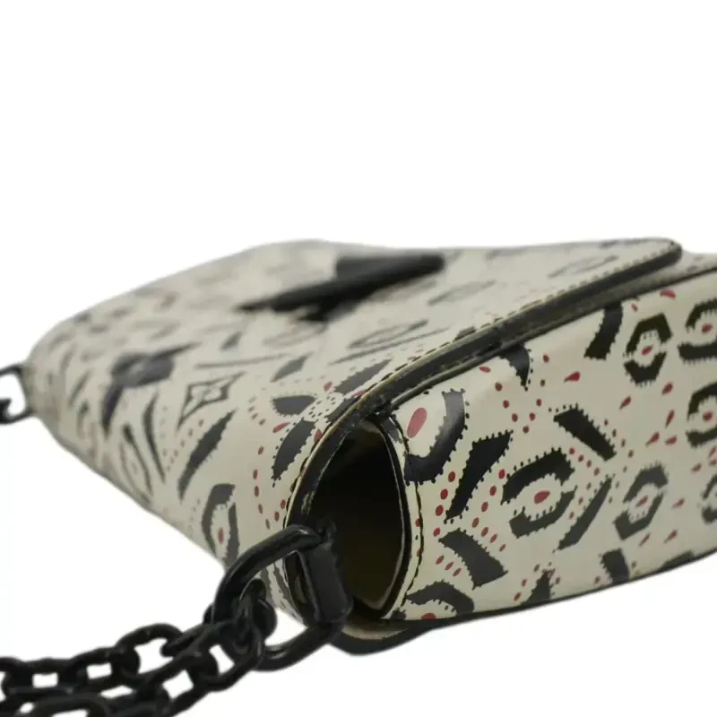 Сумка через плечо из кожи LOUIS VUITTON LV Twist Graphic MM чёрного цвета - 7