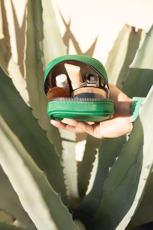 Sumka ichidagi organizer mini kosmetika sumkasi - Benetton yashil mini kosmetika sumkasi - yashil - 6