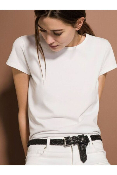 Supreme T-Shirt - Crew Neck, Short Sleeve Oversized White T-Shirt - CLASSY.MODA