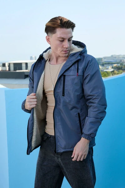 Suv, shamol va sovuqdan himoya qiluvchi mo'ynali palto. - ANTIBIOTIC