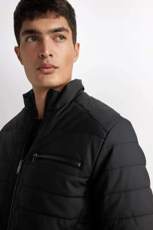 Suvdan himoya qiluvchi ingichka kesilgan tik yoqa sun'iy charm ko'ylagi B3568ax24sp - 5