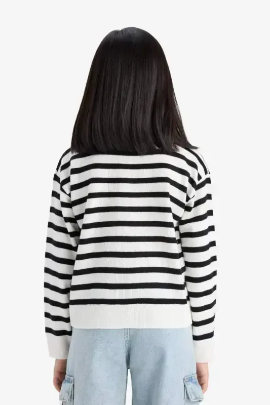 Свитер с круглым вырезом для девочек стандартной посадки C6903A824AU - 5