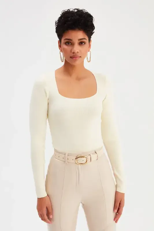 Свитер с квадратным вырезом - Экри - Sateen