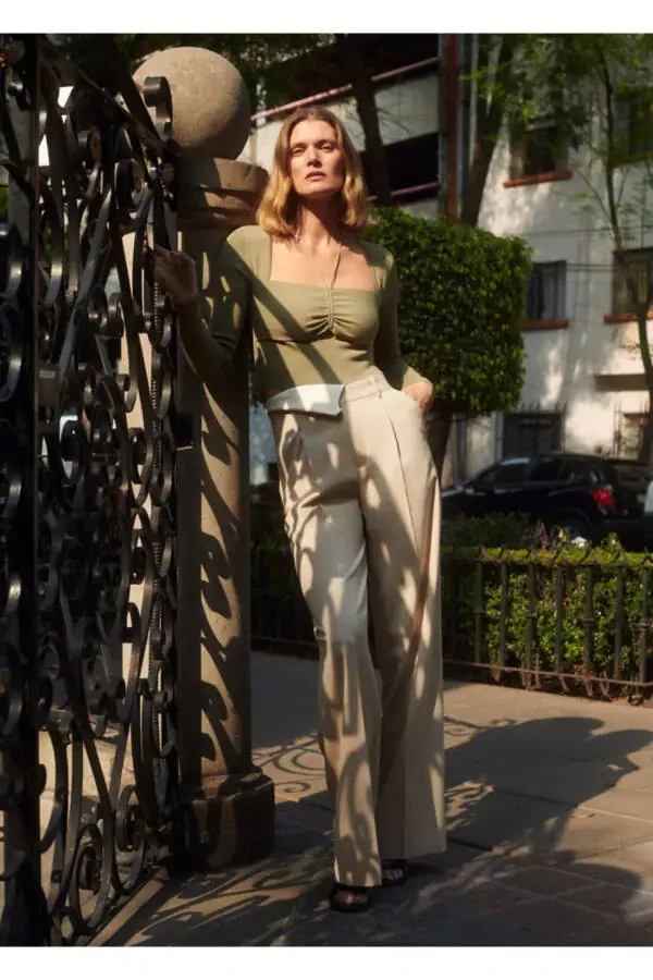 Свитер с оборками - 6