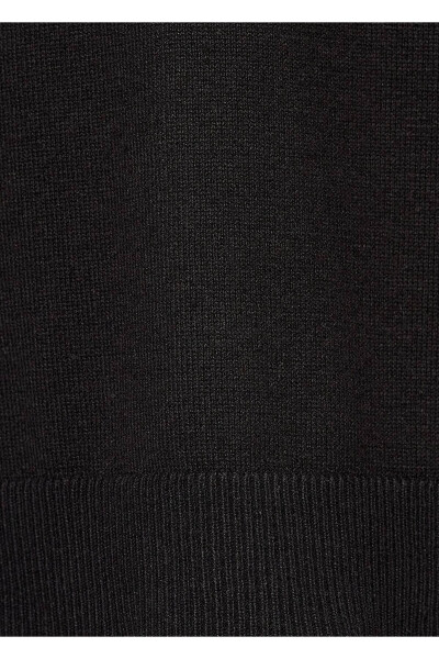 Свитер с воротником-гольф - 4