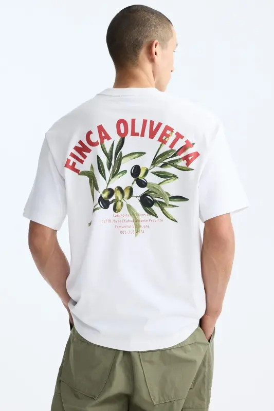 Свободная футболка с принтом - Белый/Finca Olivetta - 5