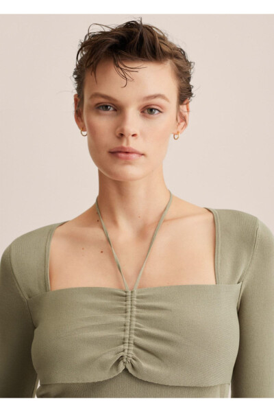 Sweater with Ruffles - 7