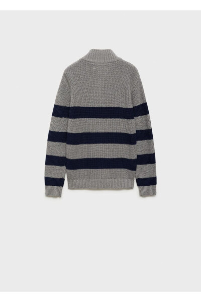 Sweater with zippered collar - 4