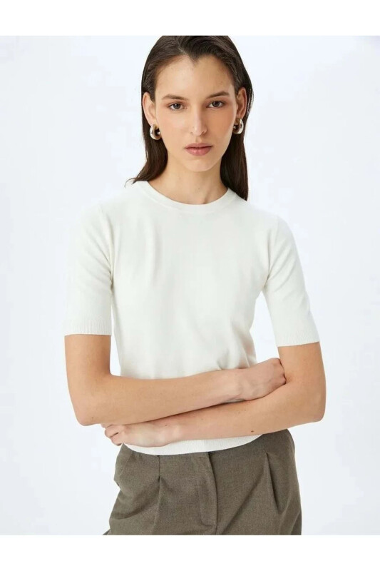 SWEATERS T-SHIRT-ECRU - Modazone