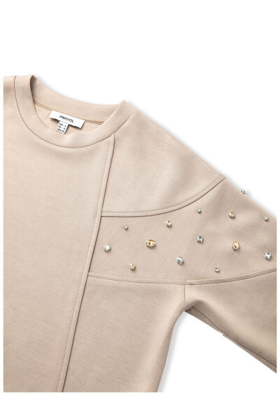 Sweatshirt with crystal embellishments - 18