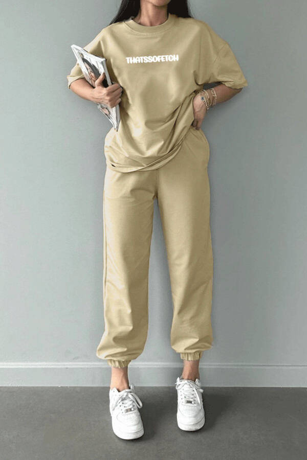 T-Shirt Jogger Pants - Beige Printed Top and Bottom Tracksuit Oversize Crew Neck - 2