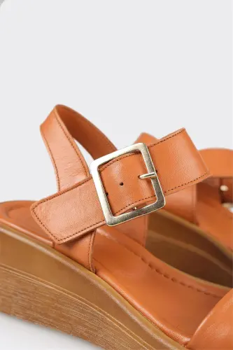 Таба кожаные женские босоножки на толстом каблуке - ELLE SHOES (1)