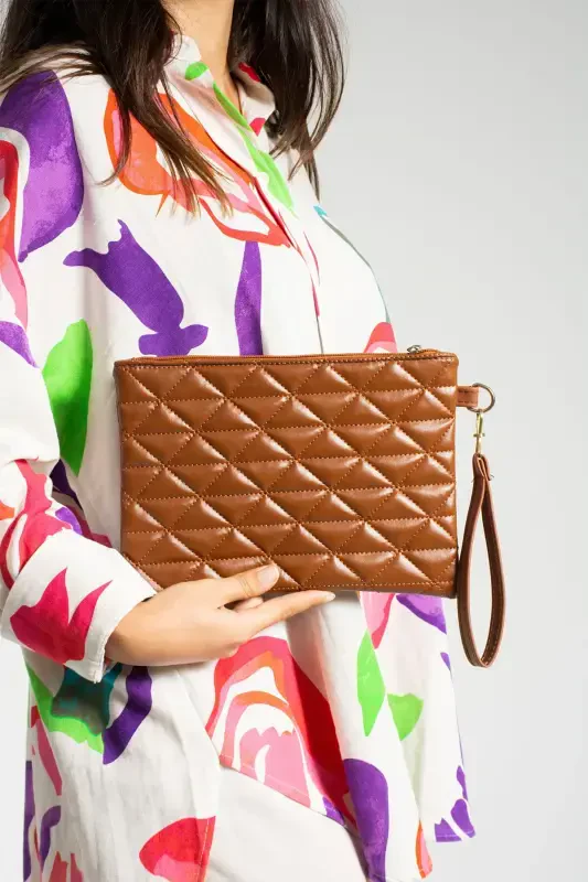 Taba Üçgen Desenli Portföy Clutch Çanta-Taba - DEFNELLA