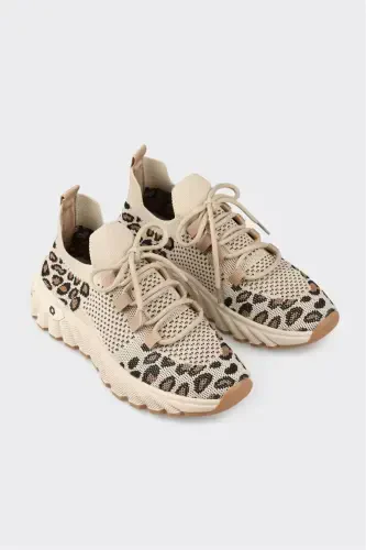 Taba Women's Sports Shoes - ELLE (1)