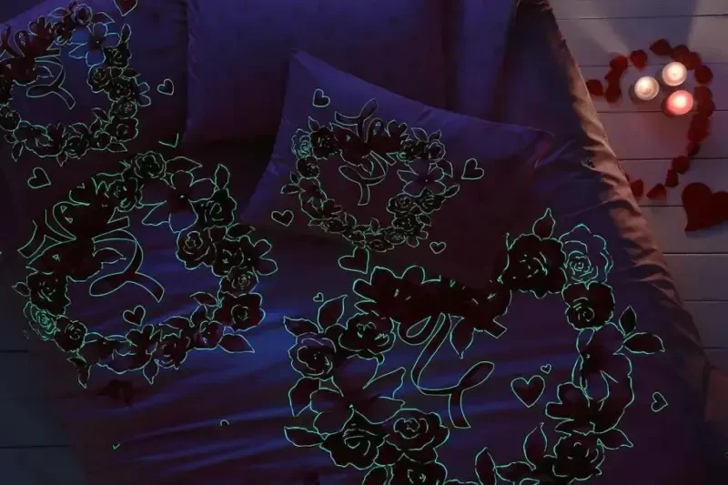 Taç Glow Parlayan Çift Kişilik Ranforce Nevresim Takımı Roses Pembe - 4