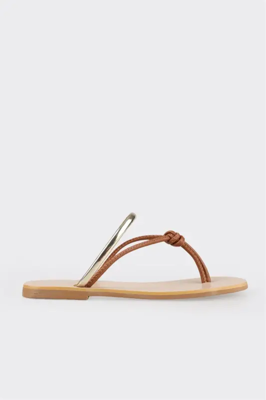 Тапочки женские через палец цвета загара - ELLE SHOES