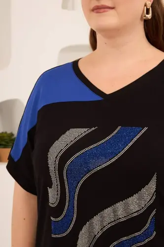 Taş Baskılı Büyük Beden Garnili Tişört Siyahsaks - 3