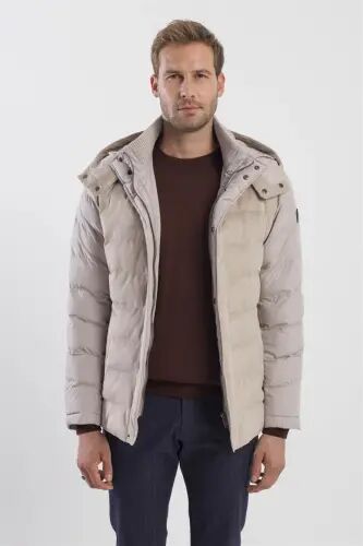 Taş Comfort Fit Kapüşonlu Şişme Mont 