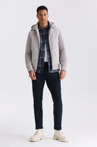 Taş Comfort Fit Kapüşonlu Kolları Triko Kışlık Mont - 1