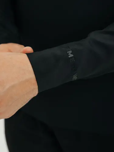 Tech Gear Half-Zip Longsleeve - BLACK - 7