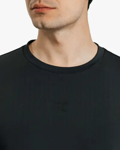 Tech Gear Longsleeve - ЧЕРНЫЙ - 5