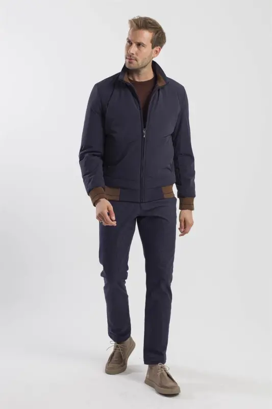 Темно-синяя куртка Comfort Fit с высоким воротником-стойкой - 2