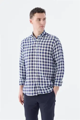 Темно-синяя рубашка Comfort Fit в клетку из 100% льна - 1