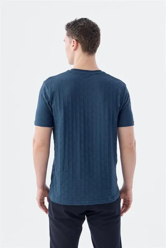 Тёмно-синяя трикотажная футболка slim fit с воротником-стойкой - 4