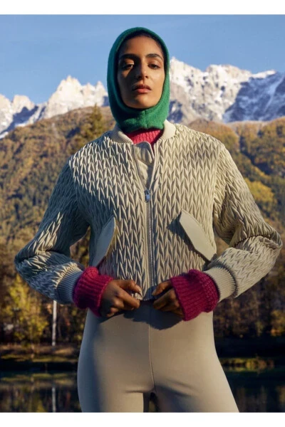 Textured Cropped Jacket - 8