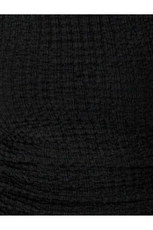 Textured Slim Fit Crew Neck Sleeveless Blouse - Black - 6