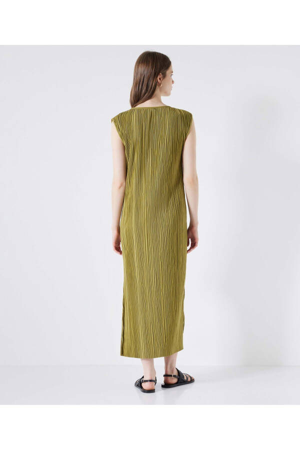 Textured Straight Cut Dress - 4