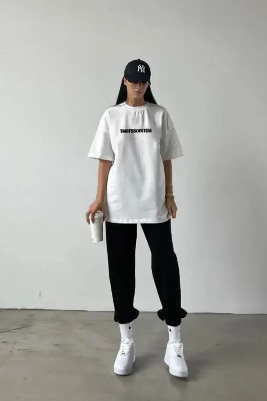 Thatssofetch Белая футболка Черные спортивные штаны Джоггеры - Комплект с принтом, верх и низ, круглый вырез - Белый Черный - 2