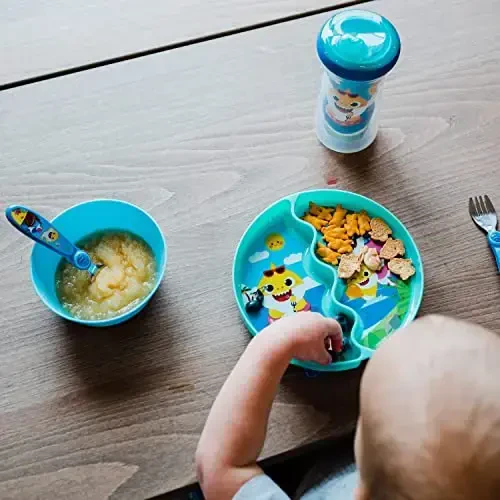 The First Years Pinkfong Baby Shark Izolyatsiyalangan Qopqoqli Chashka - To'kilmaydigan Bolalar uchun Idishlar - BPA holda tayyorlangan - 9 Oz - 2 Dona - 3