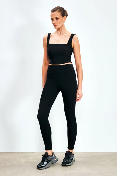 Thick Belted Leggings - BLACK - SATEEN