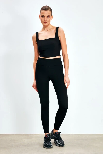 Thick Belted Leggings - BLACK - SATEEN (1)